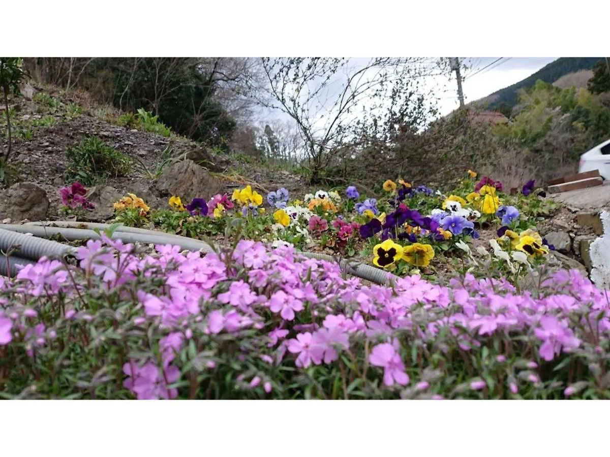 Flower Villa Sagamiko - Vacation Stay 04716V Sagamihara 0*,  Japão